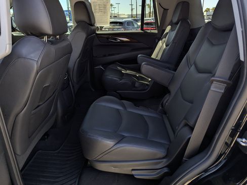 Used 2020 Cadillac Escalade Luxury w/ Escalade Sport Edition AWD/4WD image 8