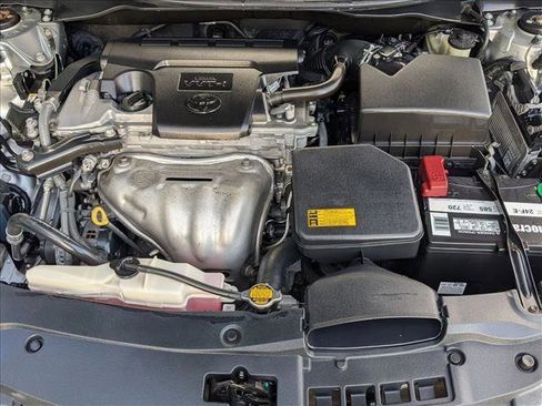 Used 2015 Toyota Camry LE image 22