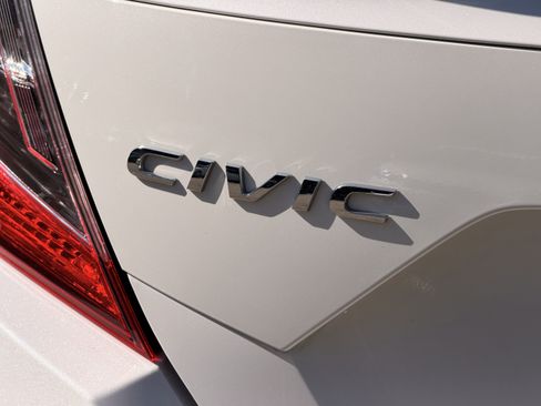 Used 2020 Honda Civic Sport image 24