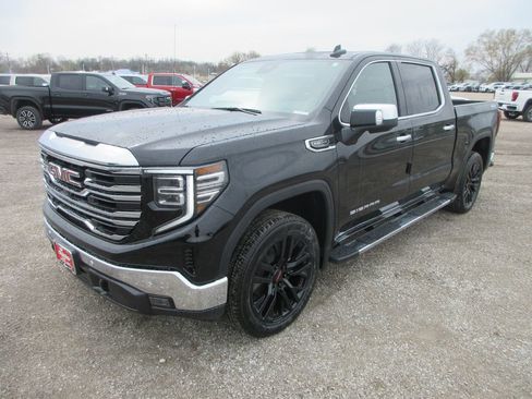 New 2026 GMC Sierra 1500 SLT w/ SLT Premium Plus Package AWD/4WD image 10