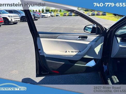 Used 2019 Hyundai Sonata SE FWD image 13