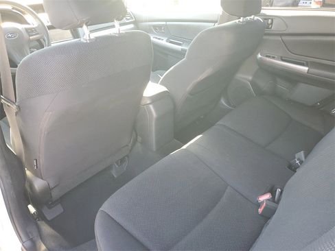 Used 2015 Subaru Crosstrek 2.0i image 11