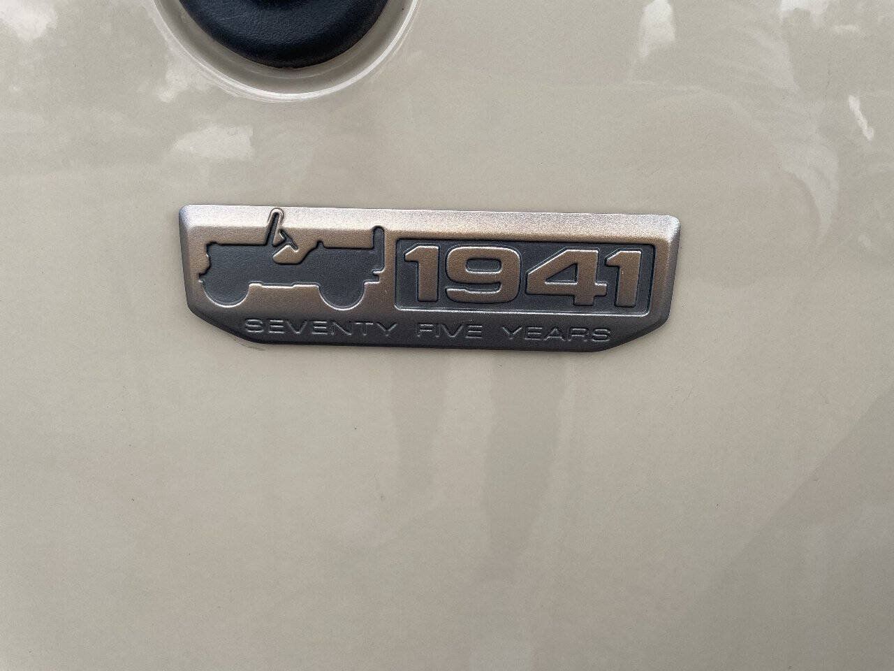Used 2016 Jeep Wrangler Unlimited Sahara AWD/4WD image 65