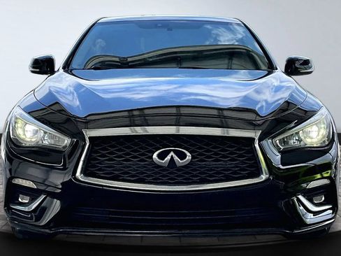 Used 2018 INFINITI Q50 Luxe w/ Essential Package (3.0T Luxe) RWD image 2