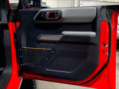 Used 2023 Ford Bronco Badlands image 22