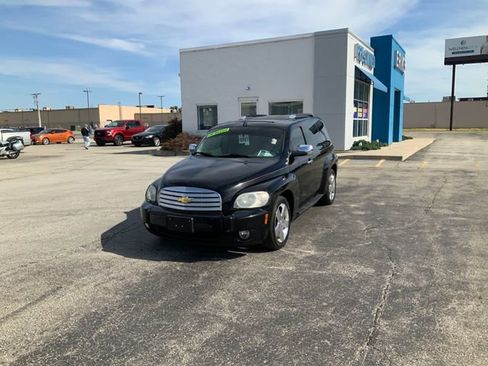 Used 2008 Chevrolet HHR LT FWD image 2