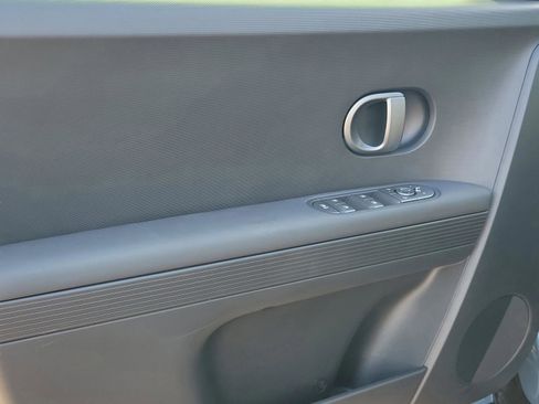 New 2026 Hyundai Ioniq 5 SEL image 15