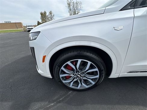Certified 2024 Cadillac XT6 Sport image 34