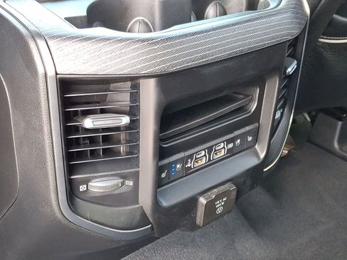 Used 2019 RAM 1500 Limited AWD/4WD image 27