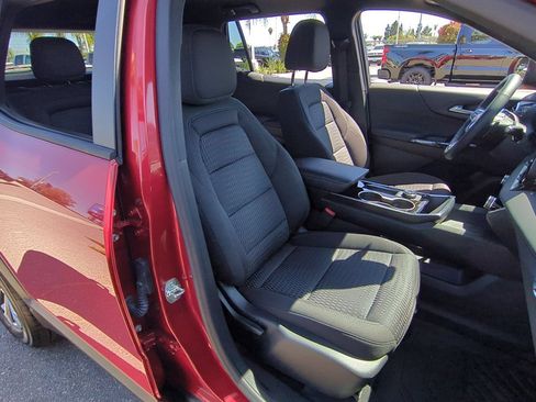 Used 2026 Chevrolet Equinox LT FWD image 27
