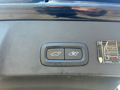 Used 2019 Volvo XC40 T5 Momentum AWD/4WD image 10