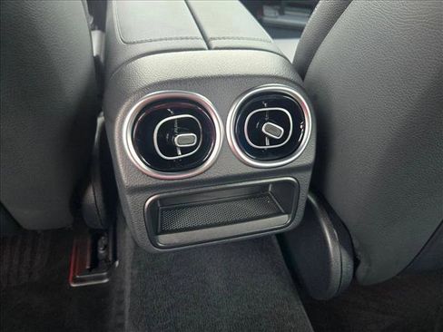 Certified 2025 Mercedes-Benz C 300 Sedan image 18