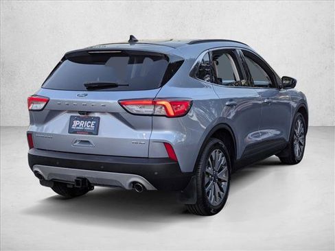 Used 2022 Ford Escape Titanium w/ Class II Trailer Tow Package image 5