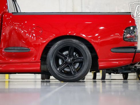 Used 2003 Ford F150 Lightning image 24