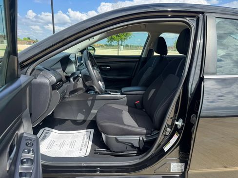 Used 2024 Nissan Sentra SV image 19