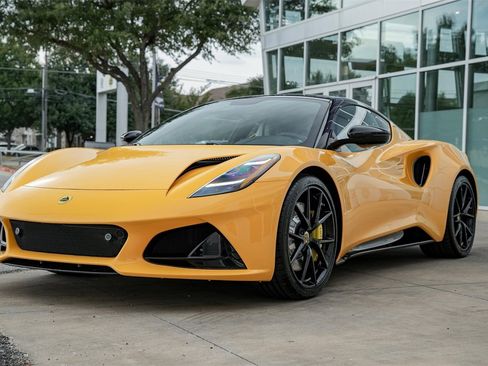 New 2025 Lotus Emira image 5