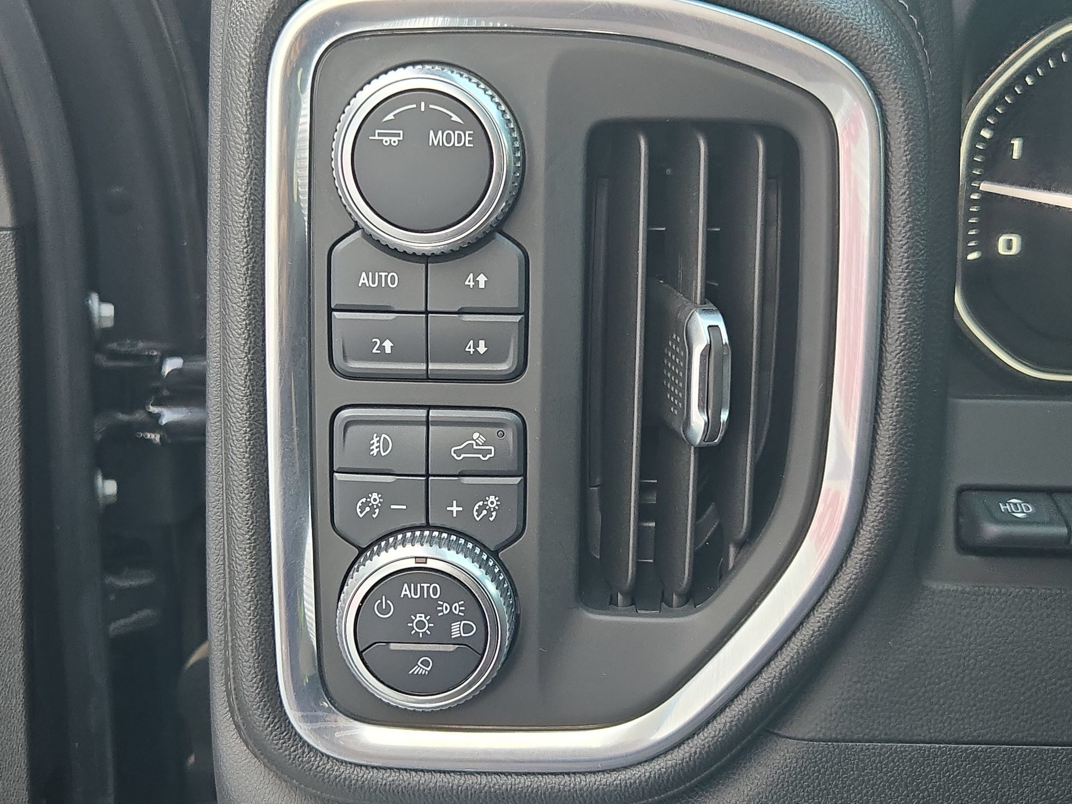 Used 2020 GMC Sierra 3500 Denali w/ Denali Ultimate Package AWD/4WD image 26