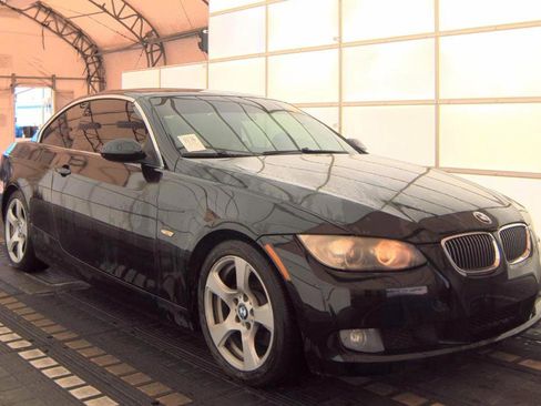 Used 2009 BMW 328i Convertible image 3