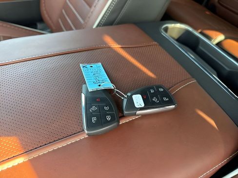 Used 2023 GMC Sierra 1500 Denali Ultimate image 40