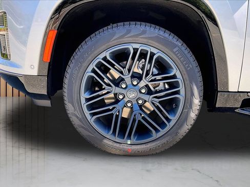 New 2026 Jeep Grand Wagoneer 4WD image 35