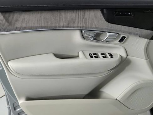 Certified 2026 Volvo XC90 B6 Ultra w/ Protection Package AWD/4WD image 9