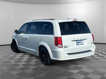Used 2018 Dodge Grand Caravan SXT w/ Rear Park Assist Package