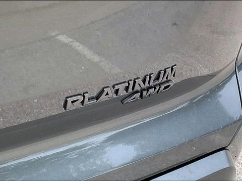 New 2026 Nissan Pathfinder Platinum AWD/4WD image 9