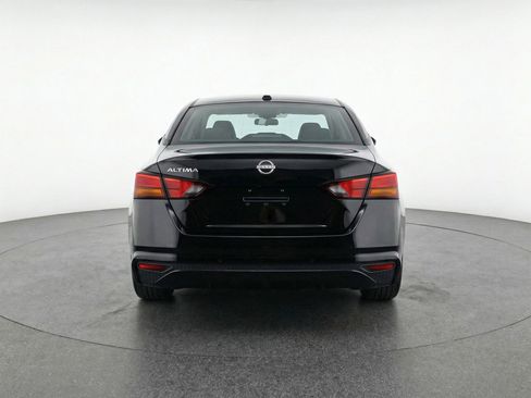 Used 2025 Nissan Altima 2.5 SV image 7