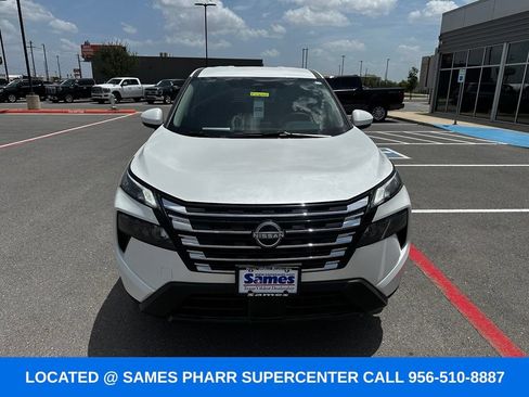Used 2026 Nissan Rogue SV FWD image 4