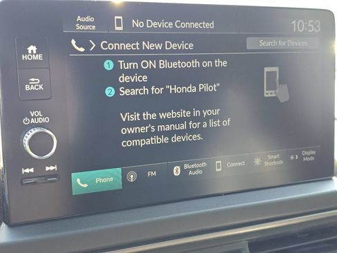 Used 2025 Honda Pilot TrailSport image 8