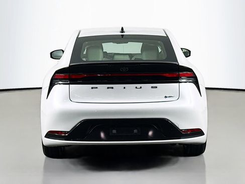 New 2026 Toyota Prius XLE image 6