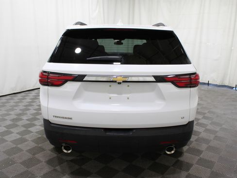 Used 2023 Chevrolet Traverse LT image 32