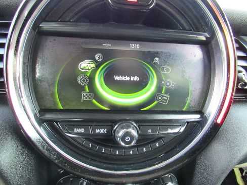 Used 2016 MINI Cooper 2-Door Hardtop image 15