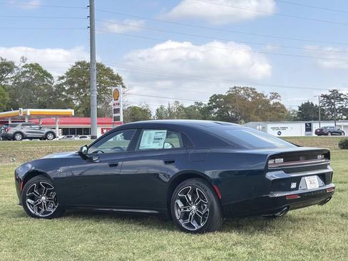 New 2026 Dodge Charger R/T AWD/4WD image 15