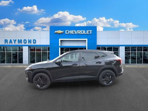 Used 2025 Chevrolet Trax ACTIV w/ Driver Confidence Package FWD image 6