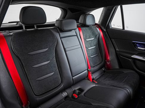 Certified 2026 Mercedes-Benz GLC 43 AMG 4MATIC image 9