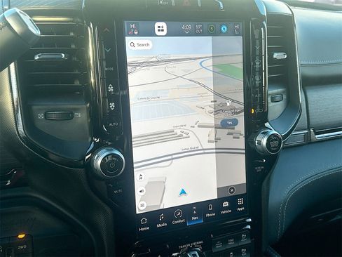 Used 2024 RAM 2500 Limited image 13