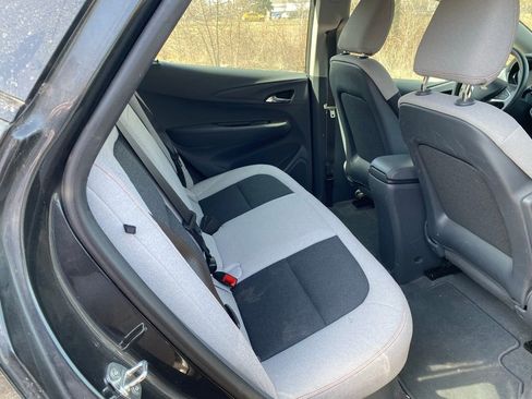 Used 2021 Chevrolet Bolt LT image 8