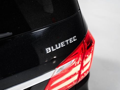 Used 2015 Mercedes-Benz GL 320 BlueTEC 4MATIC image 13