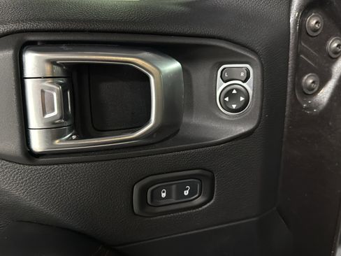 Used 2020 Jeep Wrangler Unlimited Rubicon image 14