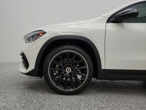 Certified 2022 Mercedes-Benz GLA 250 4MATIC image 29