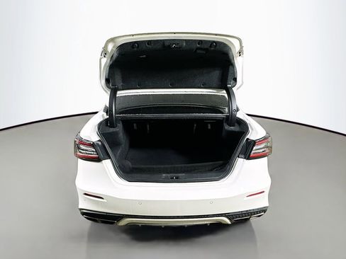 Used 2022 Nissan Maxima Platinum w/ Sport Mat Group FWD image 34