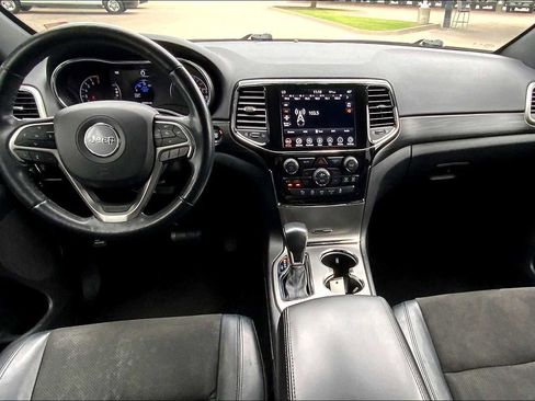 Used 2022 Jeep Grand Cherokee Laredo X image 14