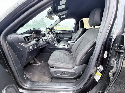 Used 2020 Ford Explorer XLT RWD image 9