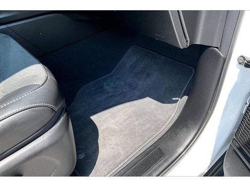 Used 2025 Jeep Grand Cherokee Altitude RWD image 43
