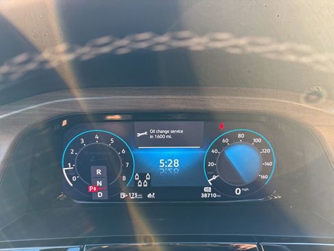 Used 2024 Volkswagen Atlas SE image 27