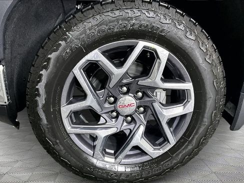 New 2026 GMC Sierra 1500 SLT w/ SLT Premium Plus Package image 13