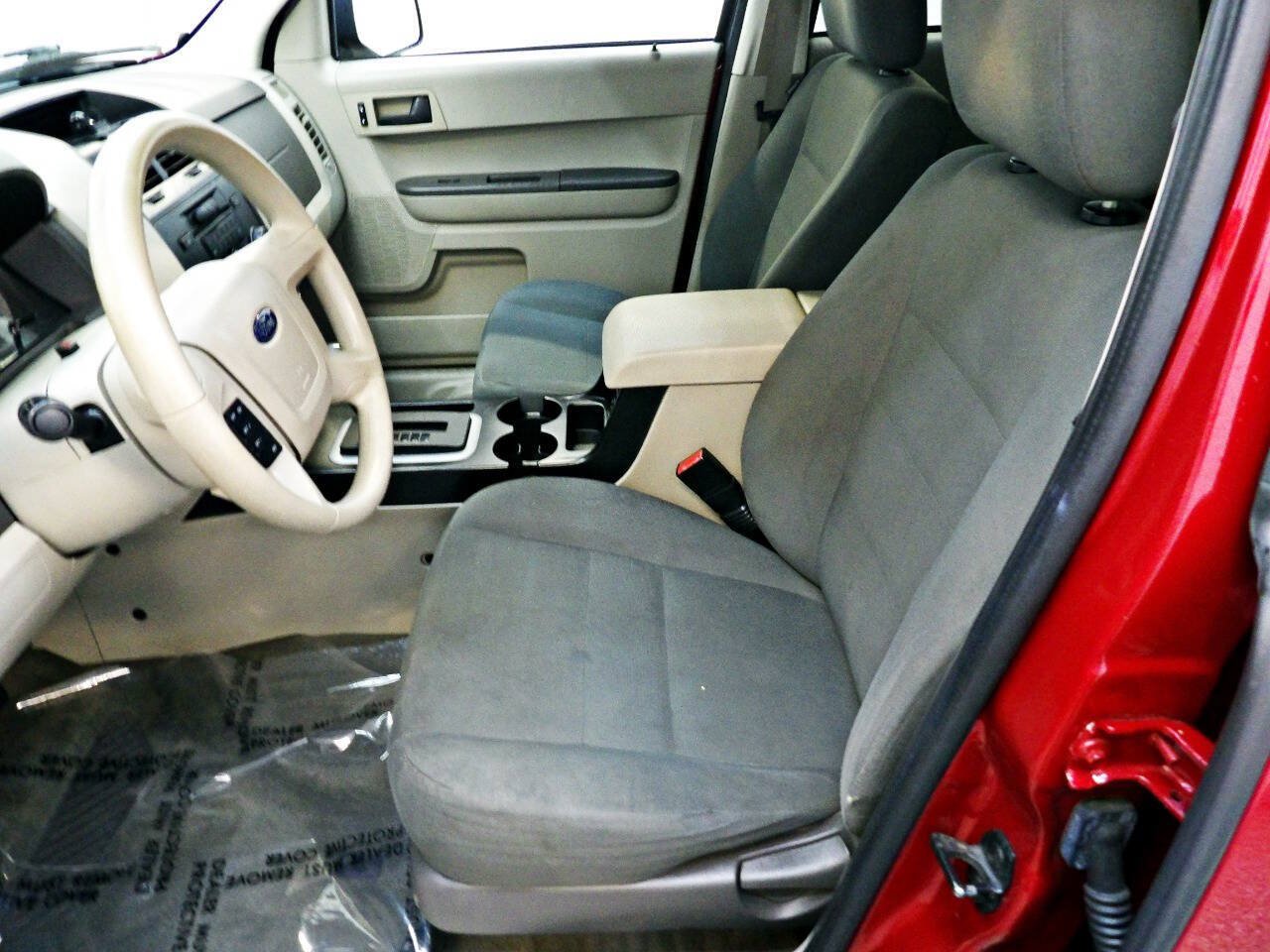 Used 2009 Ford Escape XLS FWD image 8