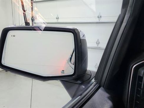 Used 2024 Chevrolet Silverado 1500 LTZ RWD image 12