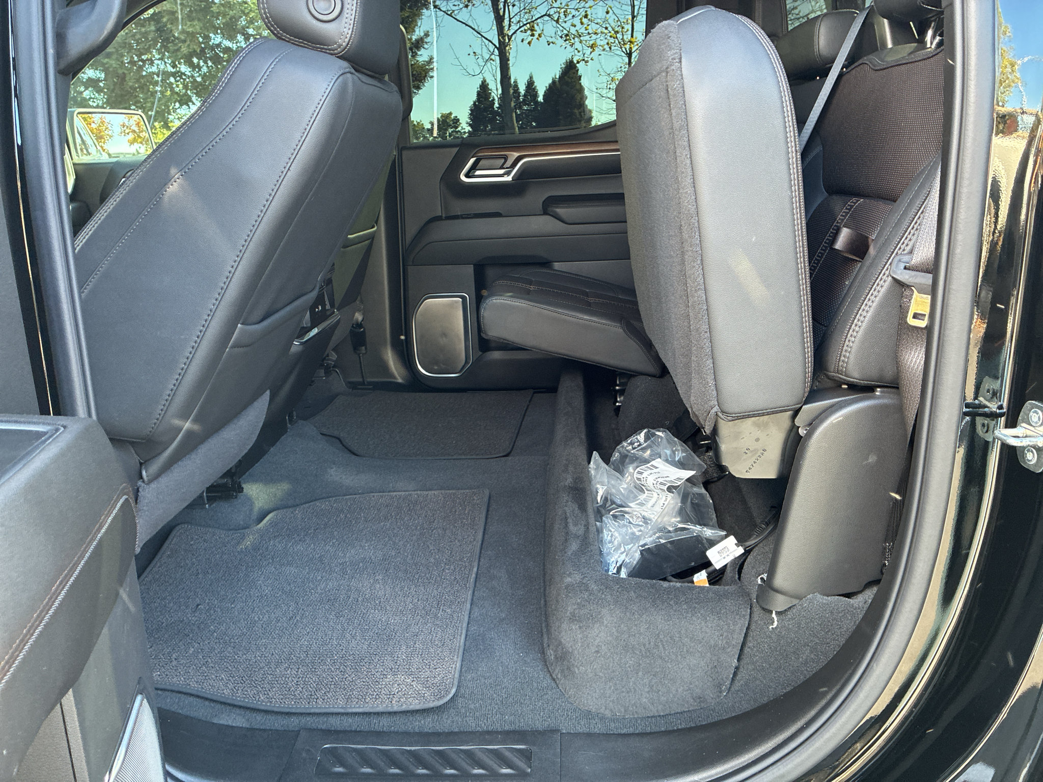 Used 2024 Chevrolet Silverado 1500 High Country w/ Midnight Edition AWD/4WD image 47